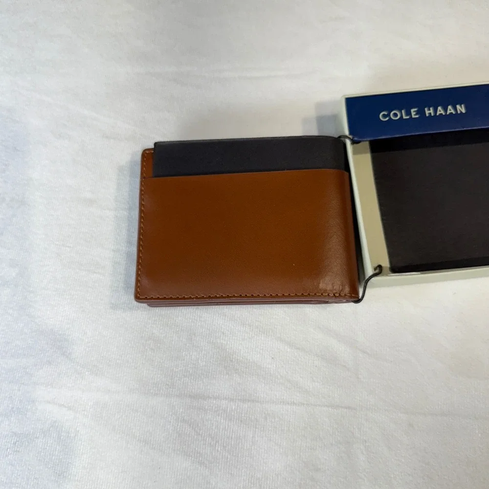 Cole Haan‎ Mens Leather Bifold Wallet Tan Card Holder Classic Business Style